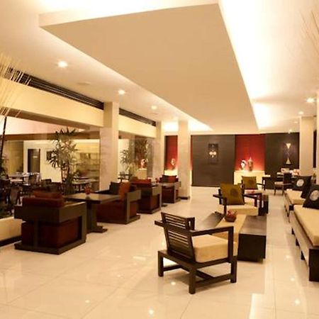 Hotel The Regent Park Phnom Penh Exterior foto