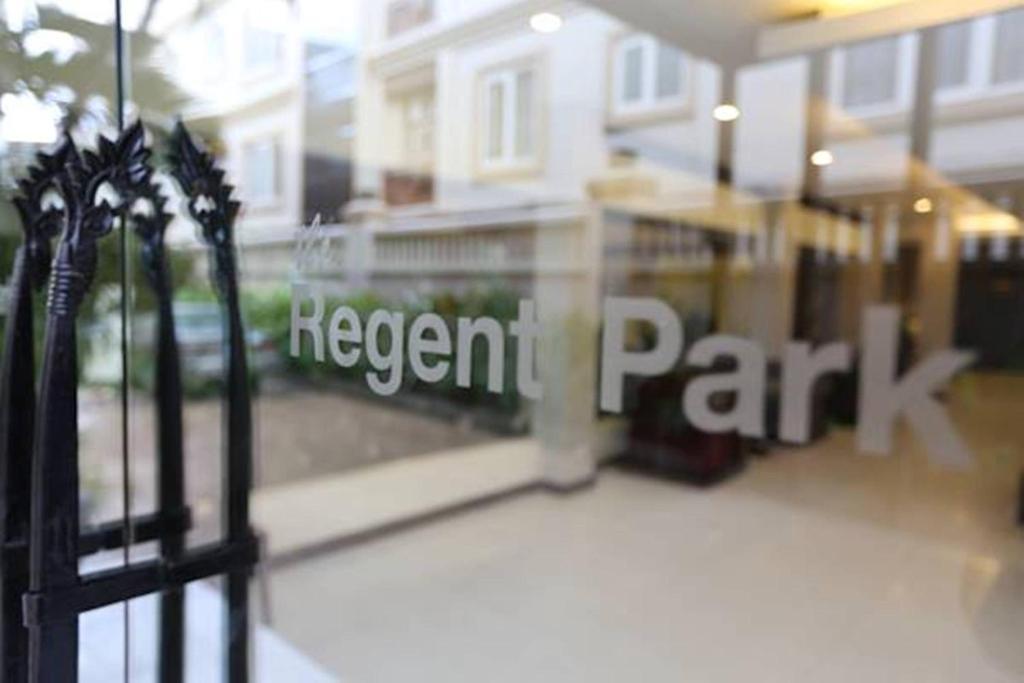 Hotel The Regent Park Phnom Penh Exterior foto
