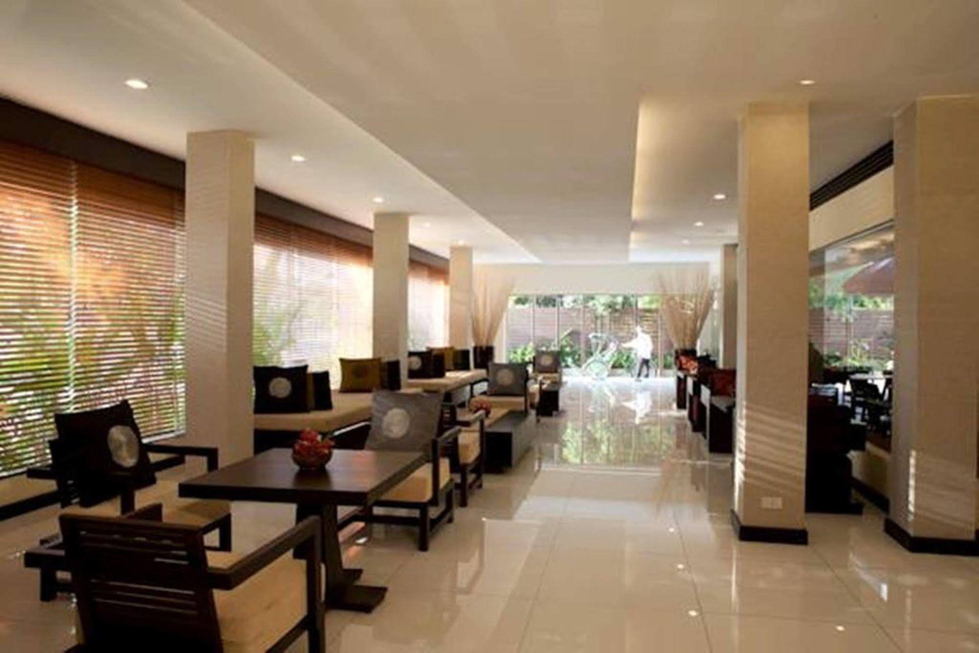 Hotel The Regent Park Phnom Penh Exterior foto